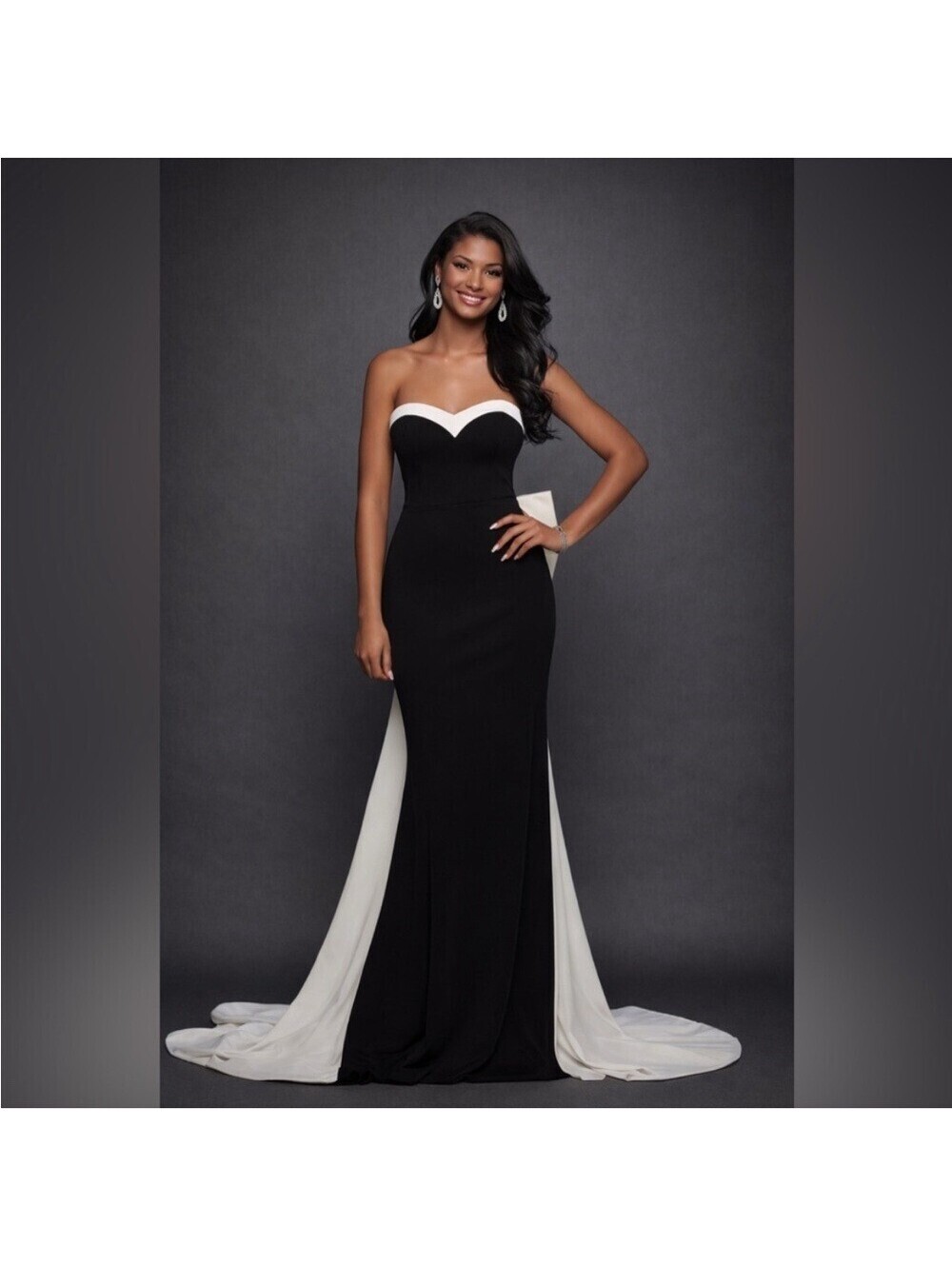 Black White Strapless Bow Back Formal Gown SZ 1/2 NWT Elegant Evening Dress GALA